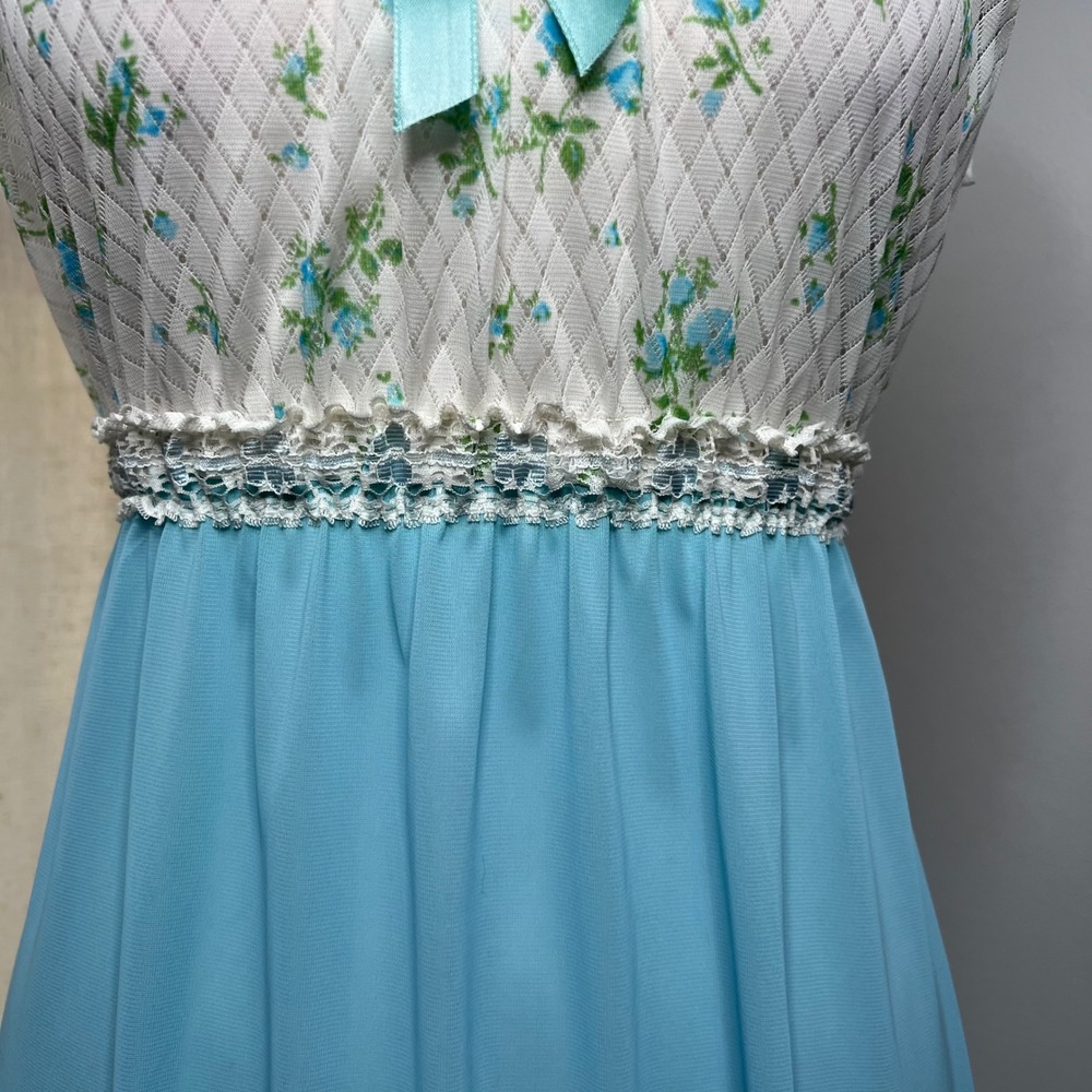 70s Vintage Beverly Floral Nightgown House Dress Powder Blue Women's Small - Picture 7 of 11